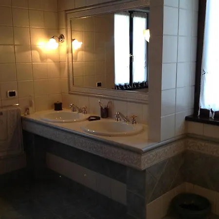 Giulia, A Splendid In The Marche Region *