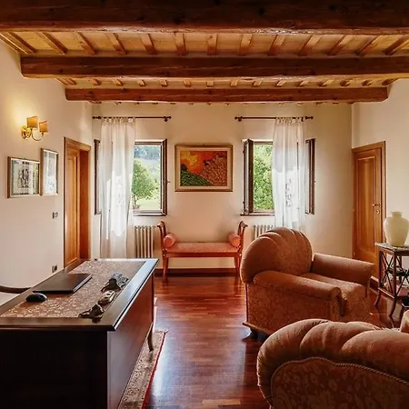 Giulia, A Splendid In The Marche Region *