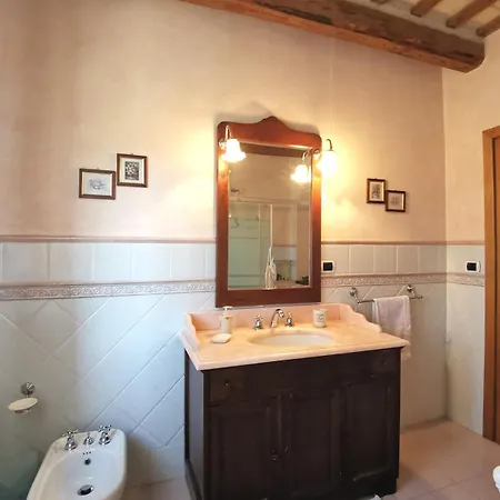 Giulia, A Splendid In The Marche Region *