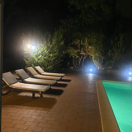 Giulia, A Splendid In The Marche Region Villa *