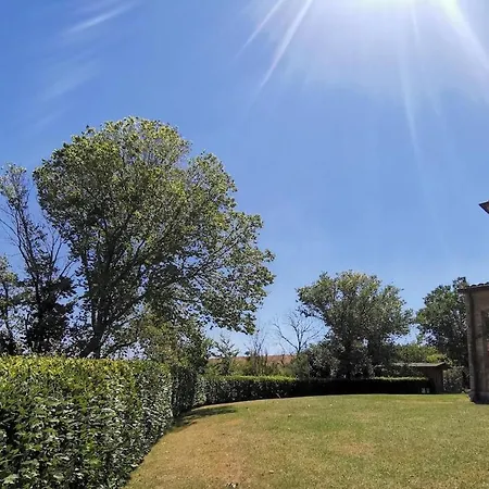 Giulia, A Splendid In The Marche Region Villa *
