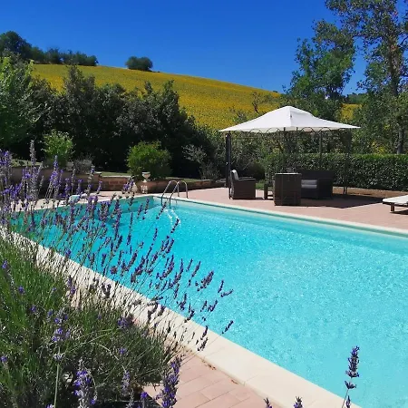 Giulia, A Splendid In The Marche Region Villa *