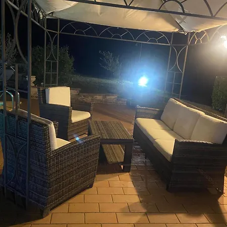Villa Giulia, A Splendid In The Marche Region
