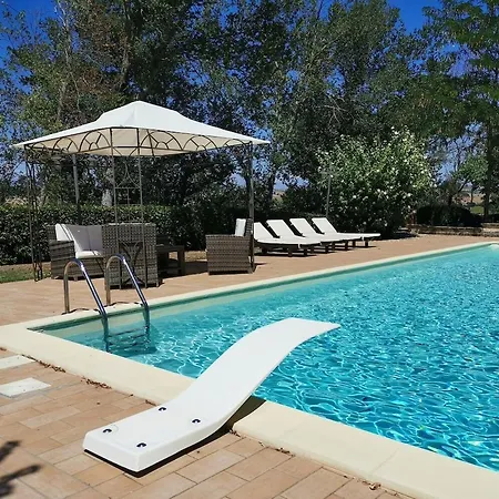 Giulia, A Splendid In The Marche Region *